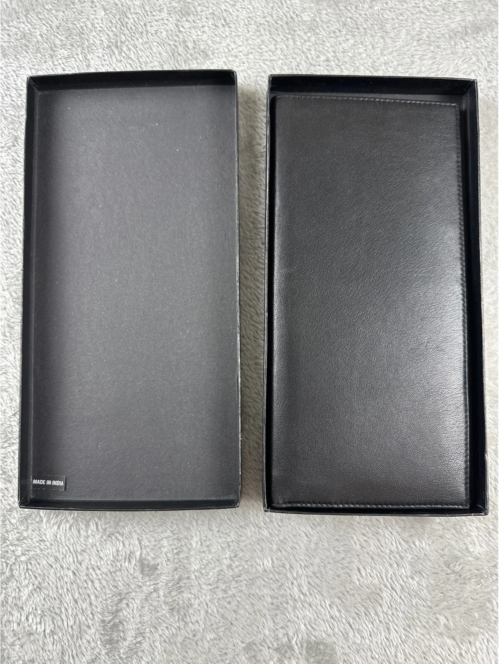 New Johnston & Murphy Black Slimfold Nappa Leather Long Wallet with Box